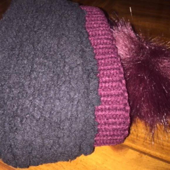 JUST COZY KNIT HAT BONNET.  ONE SIZE FITS.  COLOR: BURGUNDY/WINE RED. - Picture 3 of 3